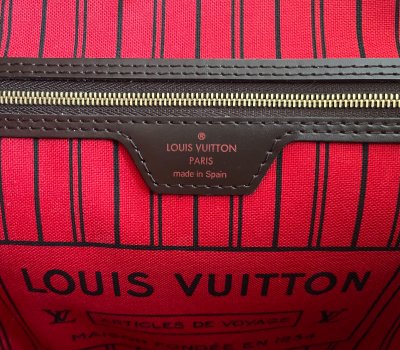 Louis Vuitton Neverfull MM Damier Canvas