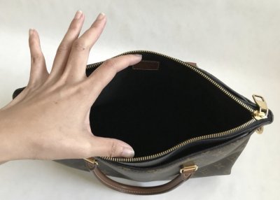 Louis Vuitton Pallas MM Monogram Black
