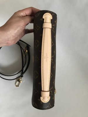 Louis Vuitton Pochette Metis Monogram