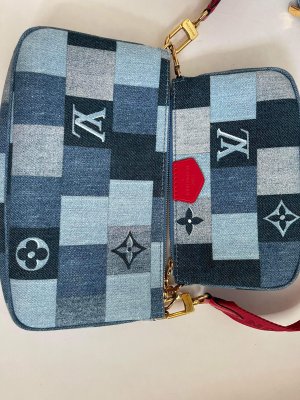 Louis Vuitton Multi Pochette Accessories