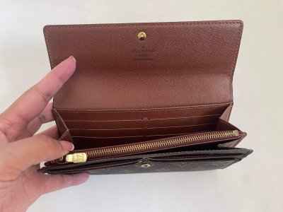 Louis Vuitton Sarah Wallet