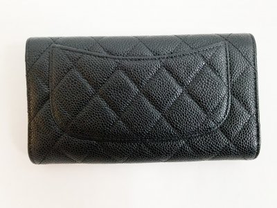 Chanel Classic Wallet in Black Caviar GHW