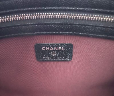 Chanel Classic Medium Clutch in Black Caviar