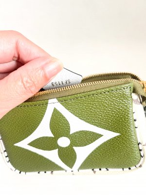 Louis Vuitton Mini Pochette