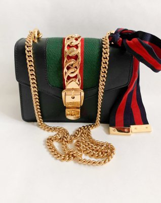 Gucci Sylvie Black leather mini Chain