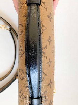 Louis Vuitton Pochette Metis in Reverse Monogram Canvas