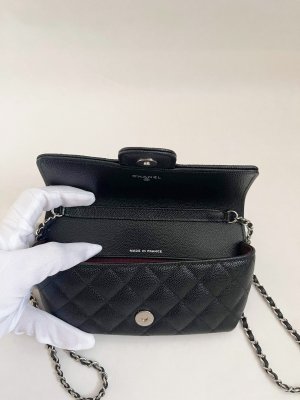 Chanel mini crossbody flap vag in black caviar SHW