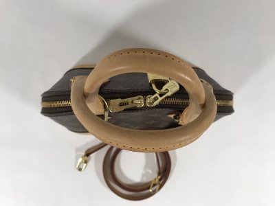 Louis Vuitton Alma BB Monogram Canvas