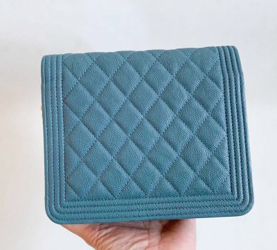 Chanel Crossbody Blue Caviar GHW