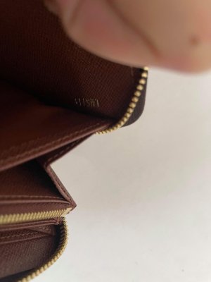 Louis Vuitton Zippy Wallet Monogram Canvas