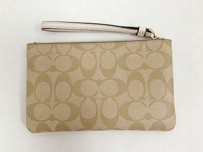 Coach Pouch Monogram