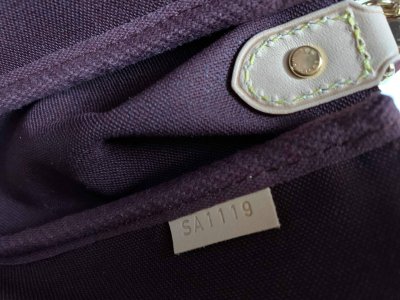 Louis Vuitton Favorite MM Monogram Canvas