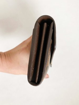 Louis Vuitton Sarah Wallet in Damier Canvas