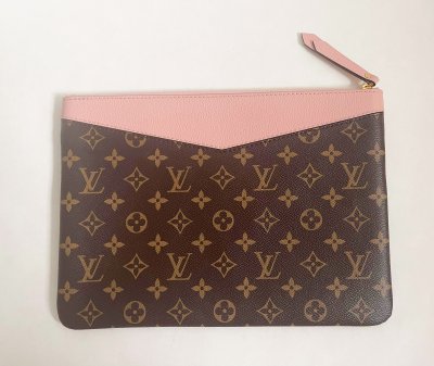 Louis Vuitton Daily Pouch