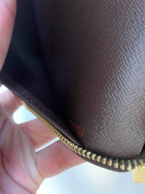 Louis Vuitton Zippy Organizer