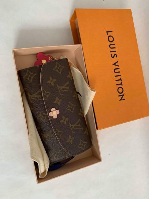 Louis Vuitton Emilie Flow