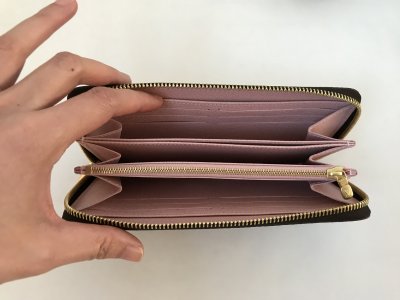 Louis Vuitton Zippy Wallet Damier Canvas Pink