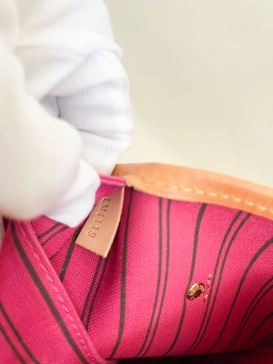 Louis Vuitton Neverfull MM