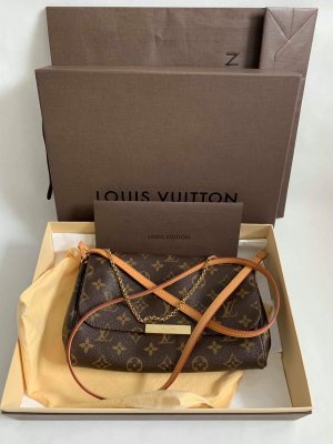 Louis Vuitton Favorite MM Monogram Canvas
