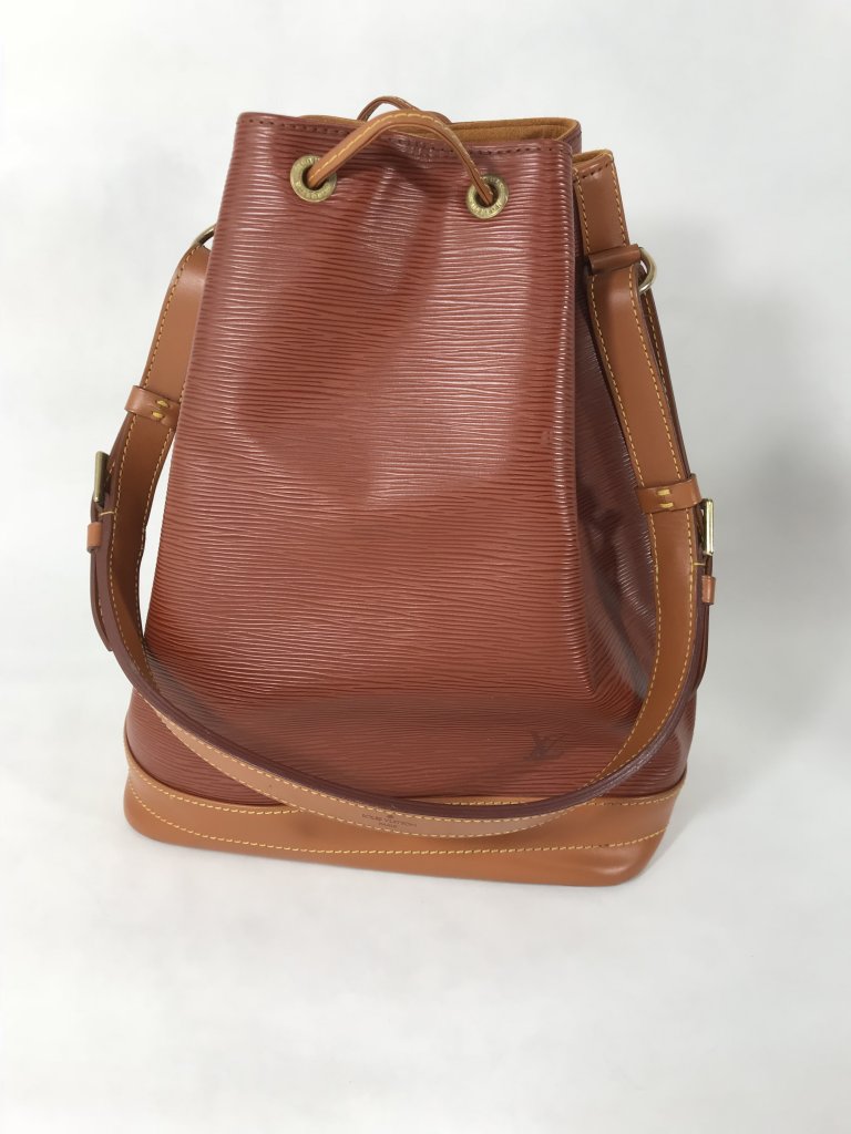 Louis Vuitton Noe MM EPI Leather - Bags - 0